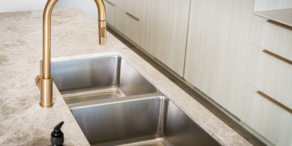 Comprar / Vender Casas Unifamiliares y Chalets en Tarragona · con Cocinas de Diseño