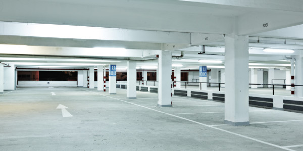 Comprar / Vender Pisos y Plantas Bajas en Tarragona · con Garaje / Parking