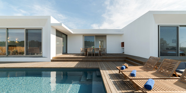 Compraventa de Inmuebles en Tarragona · Casas Diseño Minivalista